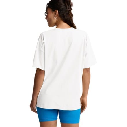 On Body Image of color Crisp White