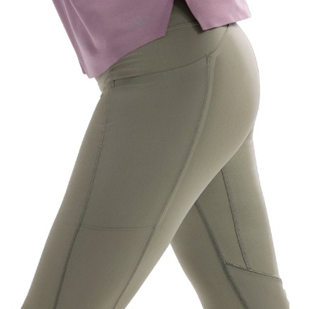 Arc'teryx Essent High-Rise Utility 26" Leggings - Women's 5