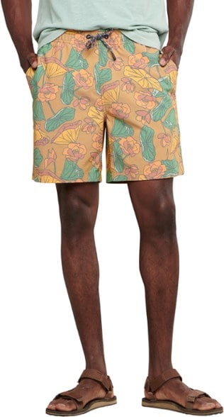 On Body Image of color Kelp Lotus Print