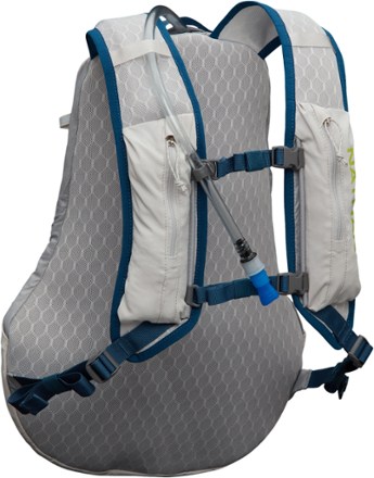 Nathan Crossover 5 Liter Hydration Pack 3