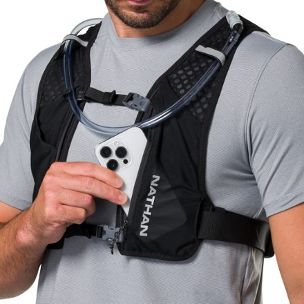 Nathan QuickStart 3.0 6 L Hydration Vest 9