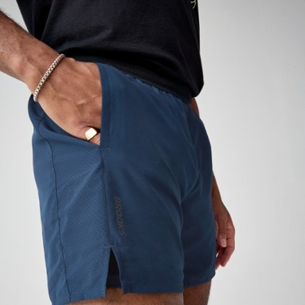 Brooks Dash 6" 2-in-1 Shorts - Men's 3