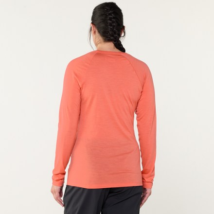 Smartwool Classic All-Season Merino Long-Sleeve Base Layer Top - Women's 2