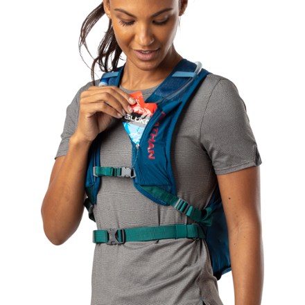 Nathan Crossover 15 Liter Hydration Pack 7