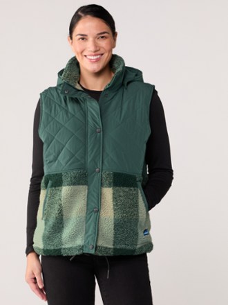 KAVU Luna Peak Insulated Vest - Women's 1