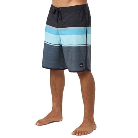 O'Neill Lennox Scallop 19" Board Shorts - Men's 2