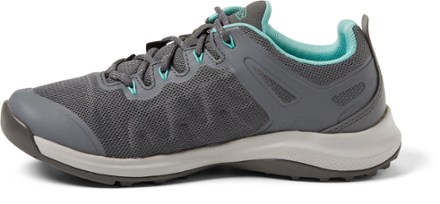 keen women's explore vent hiking shoes