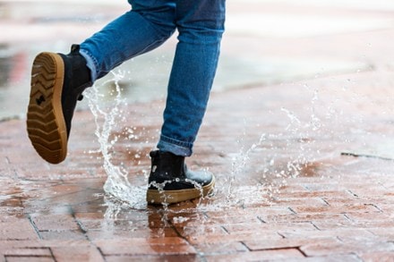 Forsake Lucie Chelsea Boots - Women's 5