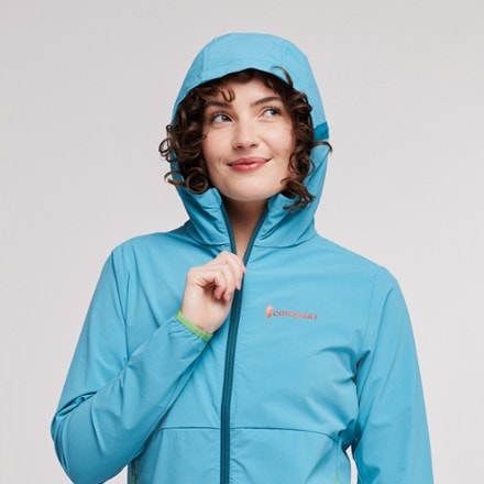 Cotopaxi Vuelta Performance Windbreaker - Women's 6