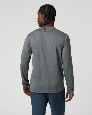 Vuori Long-Sleeve Tradewind Performance T-Shirt 2.0 - Men's 2