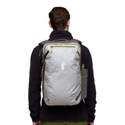 Cotopaxi Allpa 28 L Travel Pack 1