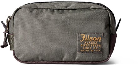 filson travel pack kit