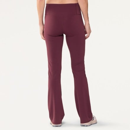 Vuori AllTheFeels Slim Flare Pants - Women's 2