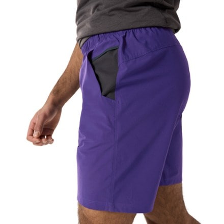 Arc'teryx Incendo 9" Shorts - Men's 6