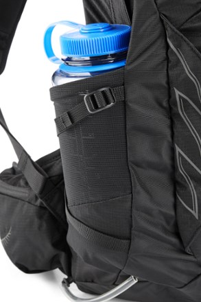 Osprey Talon 11 Pack - Men's Water bottle pocket (Water bottle sold separately) (Stealth Black)