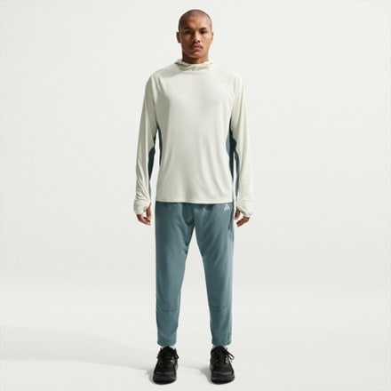 Nike ACG Solar Chase Dri-FIT UV Long-Sleeve Hooded Top - Men's 2