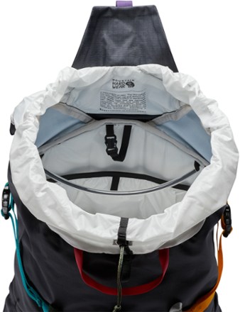 Mountain Hardwear Scrambler 25 Pack 4