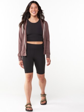 Vuori Halo Performance Hoodie 2.0 - Women's 3