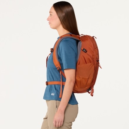 REI Co-op Trail 25 Pack 2