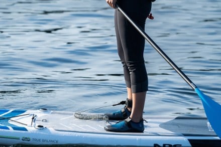 NRS Coil SUP Leash 1