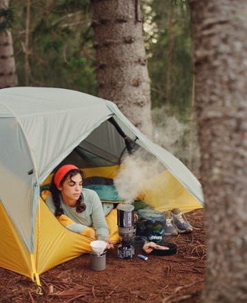 Location Image for Midweight Long-Sleeve Base Layer Top - Women's