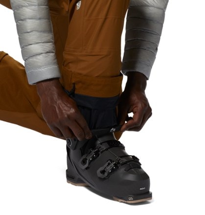 Mountain Hardwear High Exposure GORE-TEX C-KNIT Bib Pants - Men's 6