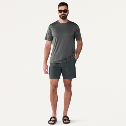 Vuori Aim Elastic Waist 7" Shorts - Men's 3