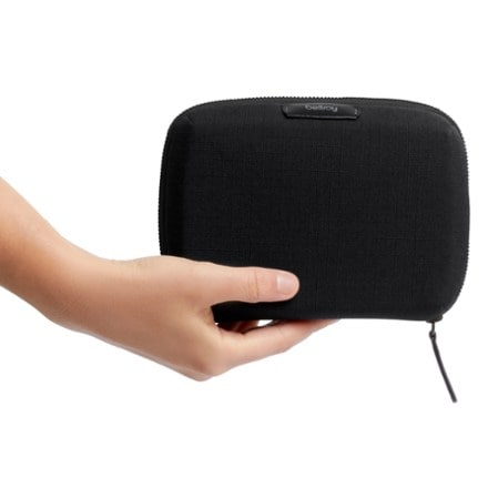Bellroy Tech Kit Compact Pouch 2