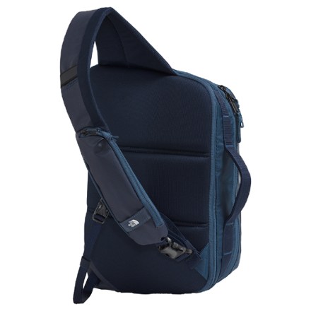 The North Face Base Camp Voyager Sling 1