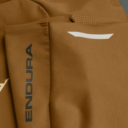 Endura Alltrack Ride Cycling Bib Shorts - Women's 5