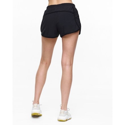 Kari Traa Vilde Shorts - Women's 4