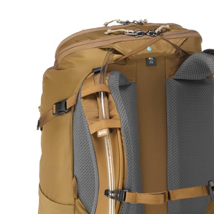 REI Co-op Trail 40 Pack - Men's Hydration port & tube routing