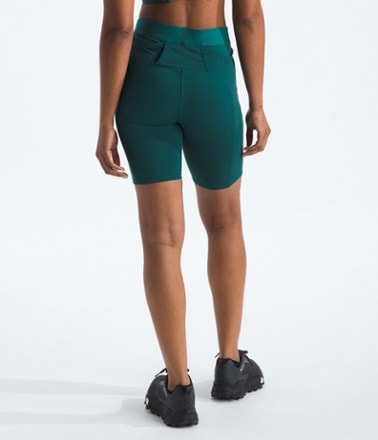 The North Face Refina 8" Shorts - Women's 1