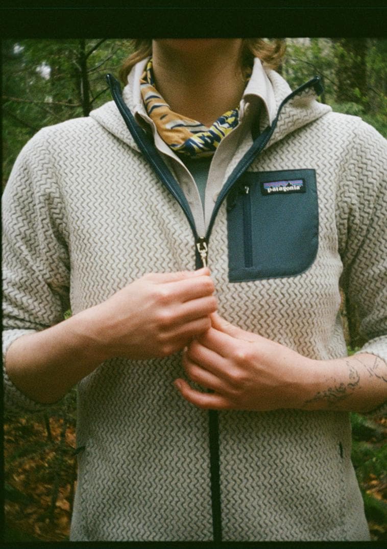 Location Image for R1 Air Full-Zip Hoody - Women's