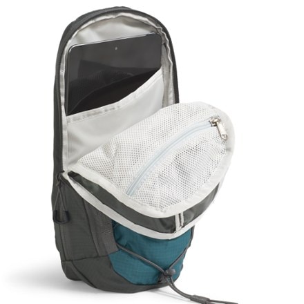 The North Face Borealis Sling Bag 2