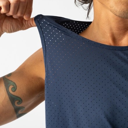 rabbit Ice Perf Tank Top - Men's 5