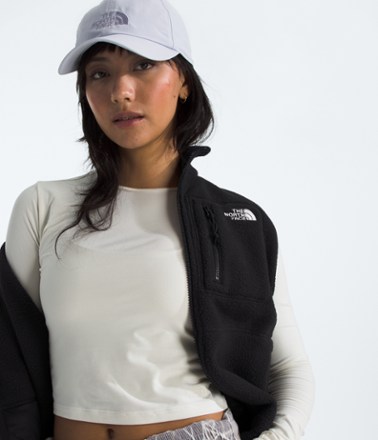 The North Face Yumiori Vest - Women's 5