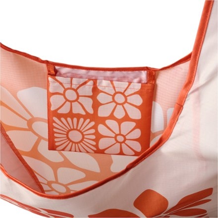 Nomadix Pocket Tote Bag 2