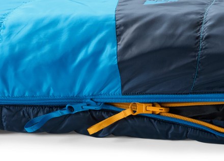 The North Face Dolomite One Duo Sleeping Bag Zipper detail