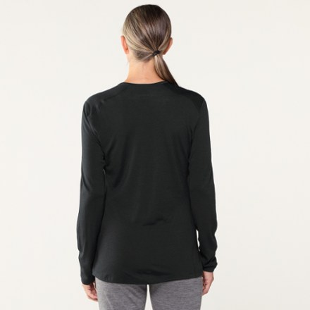 Icebreaker Merino 200 Oasis Long-Sleeve Crewe Thermal Top - Women's 2