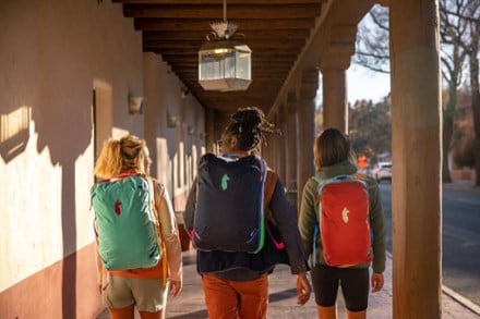 Cotopaxi Allpa 42 L Del Dia Dark Travel Pack 9