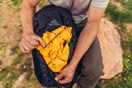 Gregory Inertia 24 H2O Hydration Pack - Closeout - Men's 10