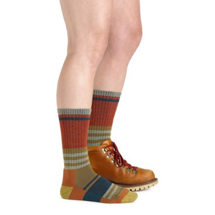 Darn Tough Her Spur Boot Lightweight Hiking Socks - Women's 2