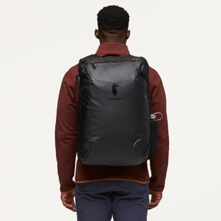 Cotopaxi Allpa 42 L Travel Pack 9