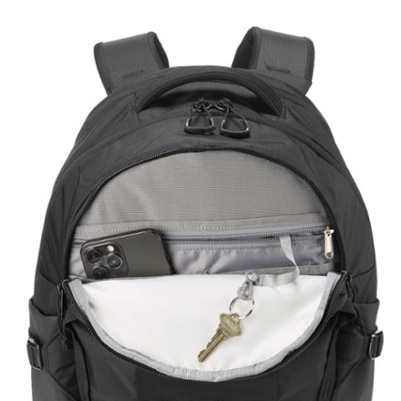 The North Face Recon Pack - Women's 4