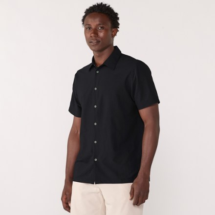 Model info: Height: 6' 1" | Waist: 30" | Wearing size: M