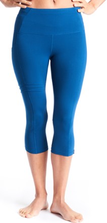 oiselle pocket jogger capris