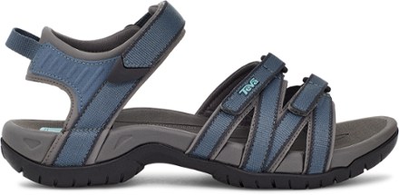 Rei sandals deals