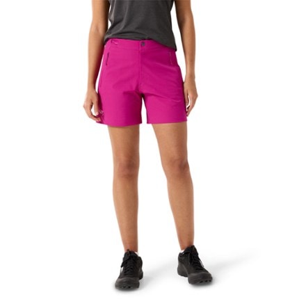 Arc'teryx Gamma 6" Shorts - Women's 1