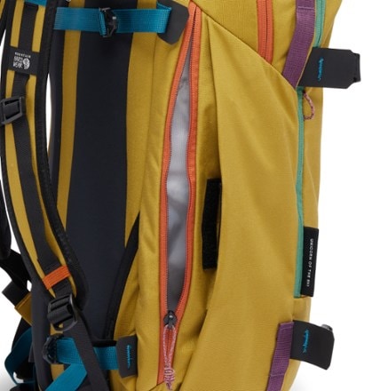 Mountain Hardwear Gnarwhal 25 Snow Pack 4